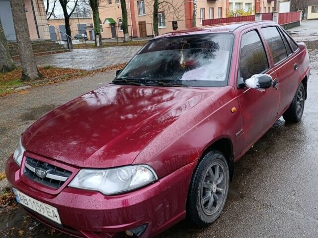 Червоний Деу Нексія, об'ємом двигуна 1.5 л та пробігом 240 тис. км за 1427 $, фото 1 на Automoto.ua
