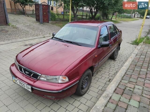 Красный Дэу Нексия, объемом двигателя 1.5 л и пробегом 78 тыс. км за 2000 $, фото 1 на Automoto.ua