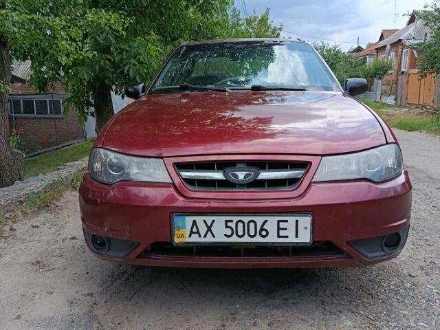 Червоний Деу Нексія, об'ємом двигуна 1.5 л та пробігом 208 тис. км за 2400 $, фото 1 на Automoto.ua