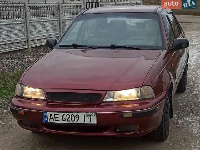 Червоний Деу Нексія, об'ємом двигуна 1.5 л та пробігом 130 тис. км за 1600 $, фото 1 на Automoto.ua