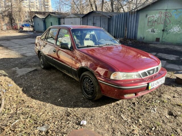 Красный Дэу Нексия, объемом двигателя 1.5 л и пробегом 285 тыс. км за 565 $, фото 1 на Automoto.ua