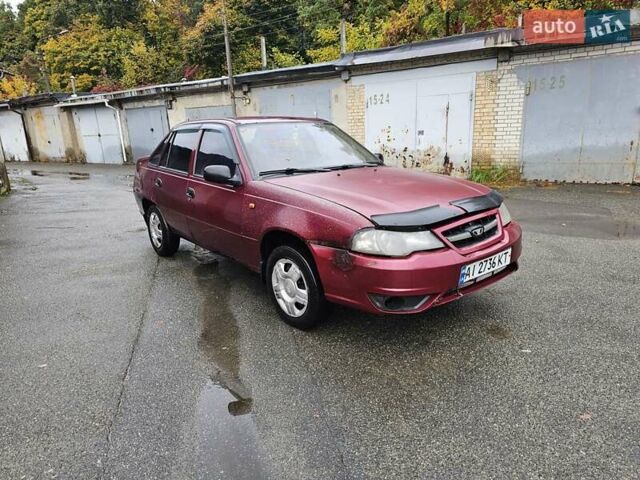 Червоний Деу Нексія, об'ємом двигуна 1.5 л та пробігом 200 тис. км за 900 $, фото 1 на Automoto.ua