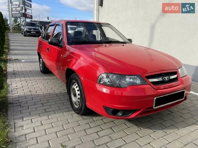 Червоний Деу Нексія, об'ємом двигуна 1.5 л та пробігом 45 тис. км за 4200 $, фото 1 на Automoto.ua