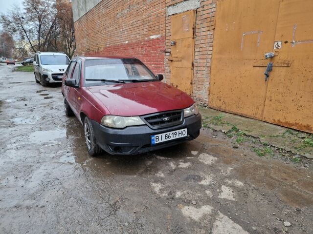Червоний Деу Нексія, об'ємом двигуна 1.5 л та пробігом 130 тис. км за 1750 $, фото 1 на Automoto.ua