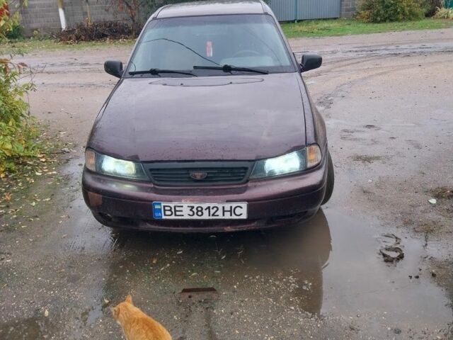 Красный Дэу Нексия, объемом двигателя 1.5 л и пробегом 5 тыс. км за 929 $, фото 1 на Automoto.ua