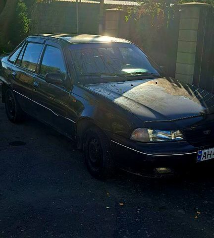 Дэу Нексия, объемом двигателя 16 л и пробегом 300 тыс. км за 1000 $, фото 1 на Automoto.ua