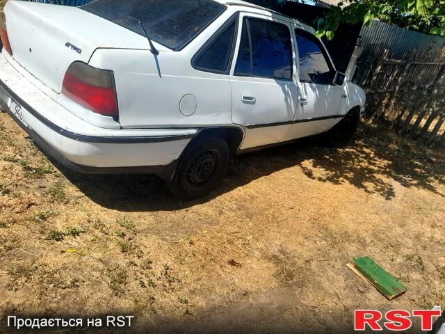 Деу Нексія, об'ємом двигуна 1.6 л та пробігом 200 тис. км за 900 $, фото 1 на Automoto.ua