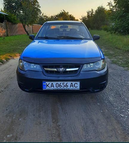 Дэу Нексия, объемом двигателя 1.5 л и пробегом 221 тыс. км за 1310 $, фото 1 на Automoto.ua