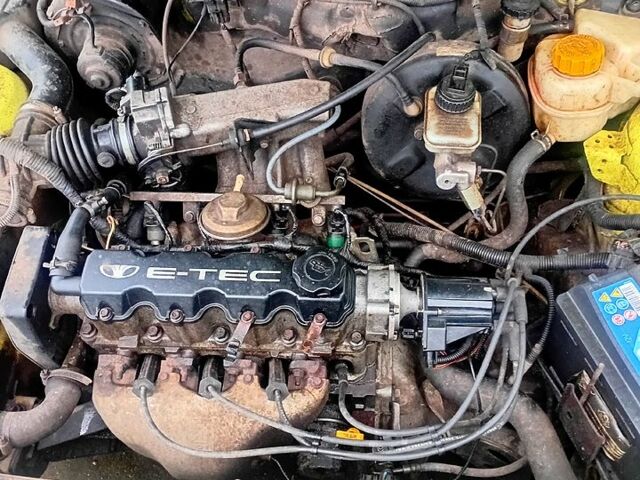 Жовтий Деу Нексія, об'ємом двигуна 1.5 л та пробігом 0 тис. км за 1200 $, фото 1 на Automoto.ua