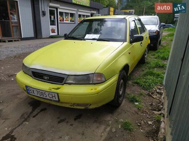 Дэу Нексия 2007 в Хмельницком на Automoto.ua Желтый Дэу Нексия, объемом двигателя 1.5 л и пробегом 174 тыс. км за 650 $, фото 1 на Automoto.ua