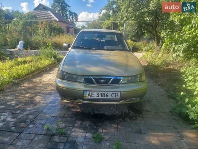 Желтый Дэу Нексия, объемом двигателя 1.5 л и пробегом 194 тыс. км за 1800 $, фото 1 на Automoto.ua