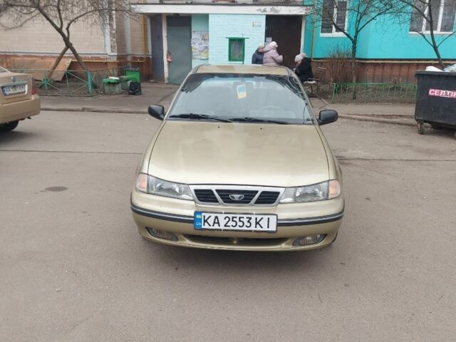 Жовтий Деу Нексія, об'ємом двигуна 1.5 л та пробігом 260 тис. км за 2100 $, фото 1 на Automoto.ua