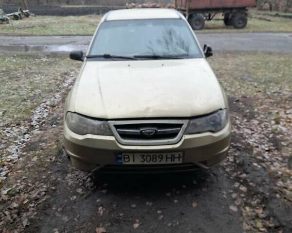 Жовтий Деу Нексія, об'ємом двигуна 1.5 л та пробігом 260 тис. км за 1200 $, фото 1 на Automoto.ua