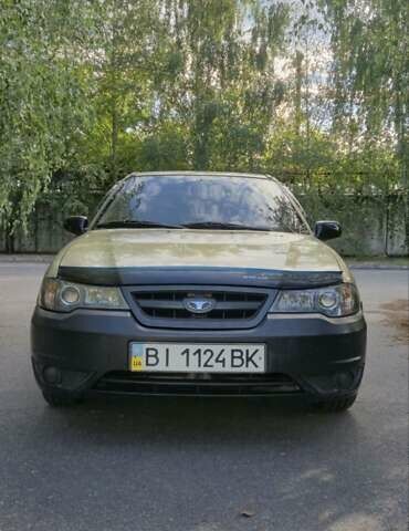 Жовтий Деу Нексія, об'ємом двигуна 1.5 л та пробігом 54 тис. км за 3000 $, фото 1 на Automoto.ua