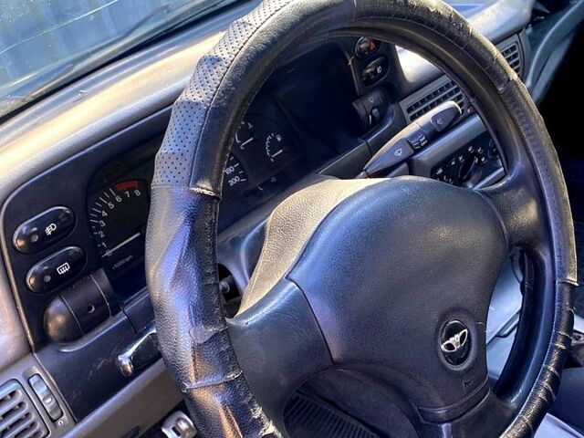 Сірий Деу Нексія, об'ємом двигуна 1.5 л та пробігом 200 тис. км за 800 $, фото 1 на Automoto.ua