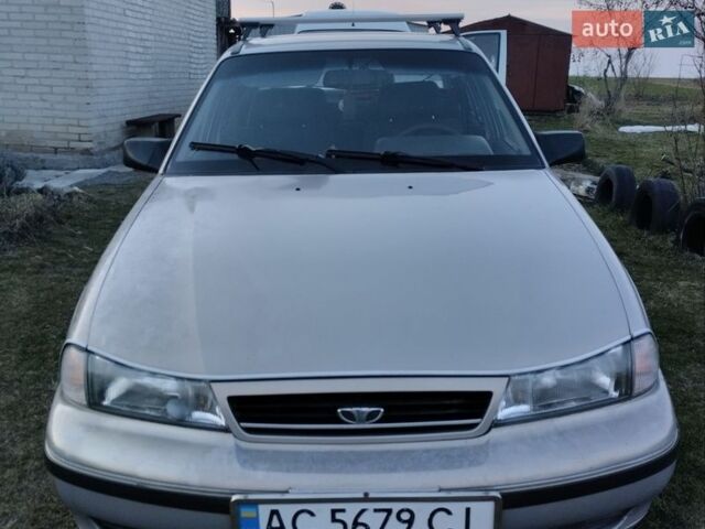 Сірий Деу Нексія, об'ємом двигуна 1.5 л та пробігом 215 тис. км за 1350 $, фото 1 на Automoto.ua