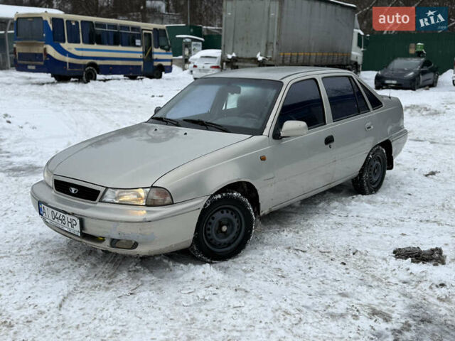 Сірий Деу Нексія, об'ємом двигуна 1.5 л та пробігом 250 тис. км за 1200 $, фото 1 на Automoto.ua