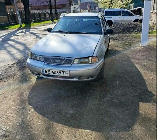 Серый Дэу Нексия, объемом двигателя 1.5 л и пробегом 350 тыс. км за 850 $, фото 1 на Automoto.ua