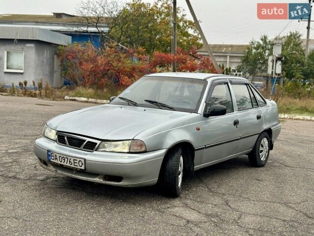 Сірий Деу Нексія, об'ємом двигуна 1.5 л та пробігом 200 тис. км за 999 $, фото 1 на Automoto.ua