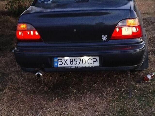 Серый Дэу Нексия, объемом двигателя 1.5 л и пробегом 250 тыс. км за 1500 $, фото 1 на Automoto.ua