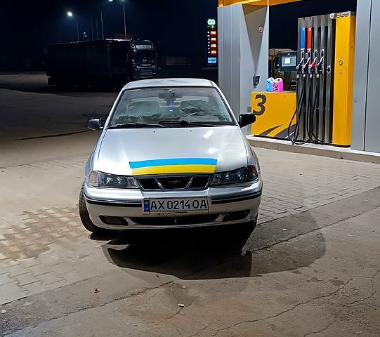 Сірий Деу Нексія, об'ємом двигуна 1.5 л та пробігом 358 тис. км за 1400 $, фото 1 на Automoto.ua