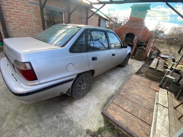 Серый Дэу Нексия, объемом двигателя 1.5 л и пробегом 240 тыс. км за 850 $, фото 1 на Automoto.ua