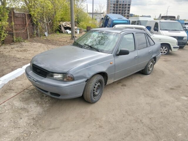 Серый Дэу Нексия, объемом двигателя 0 л и пробегом 258 тыс. км за 651 $, фото 1 на Automoto.ua