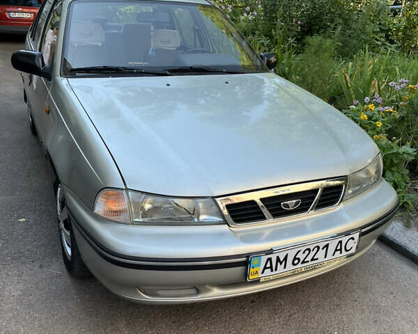 Сірий Деу Нексія, об'ємом двигуна 1.5 л та пробігом 73 тис. км за 2200 $, фото 1 на Automoto.ua
