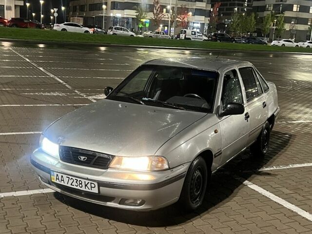 Сірий Деу Нексія, об'ємом двигуна 1.5 л та пробігом 280 тис. км за 954 $, фото 1 на Automoto.ua