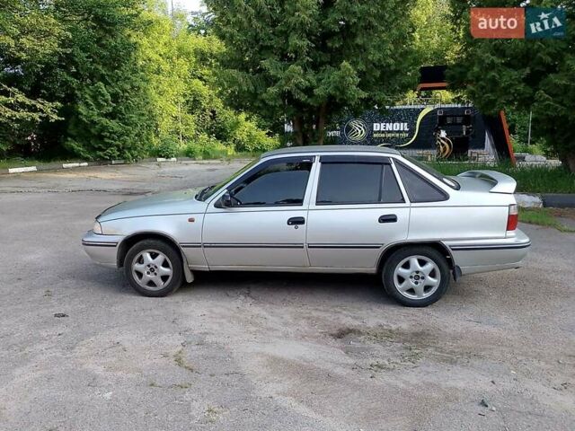 Сірий Деу Нексія, об'ємом двигуна 1.5 л та пробігом 330 тис. км за 1350 $, фото 1 на Automoto.ua