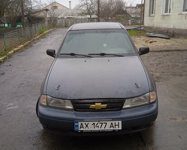 Серый Дэу Нексия, объемом двигателя 1.5 л и пробегом 300 тыс. км за 1250 $, фото 1 на Automoto.ua