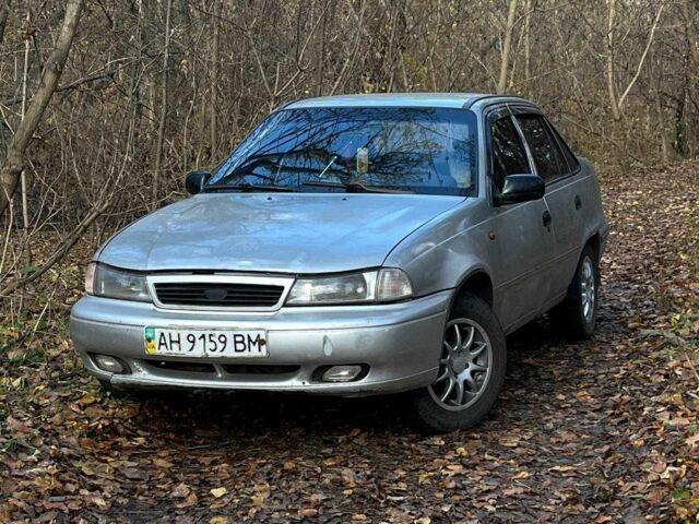 Серый Дэу Нексия, объемом двигателя 10 л и пробегом 200 тыс. км за 1199 $, фото 1 на Automoto.ua