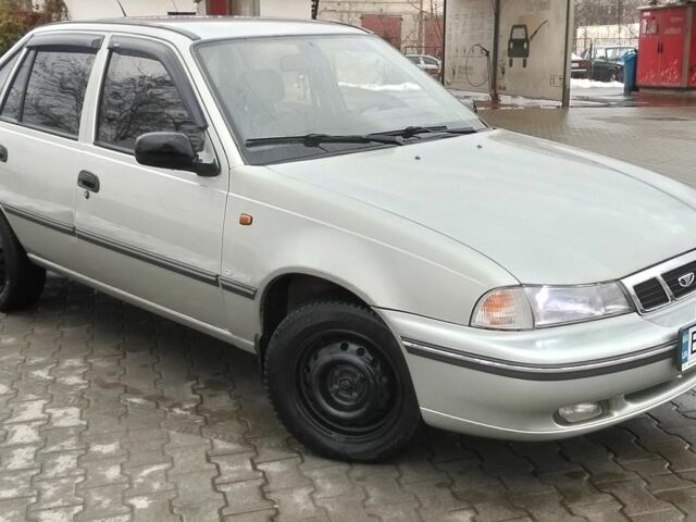 Сірий Деу Нексія, об'ємом двигуна 1.5 л та пробігом 95 тис. км за 1650 $, фото 1 на Automoto.ua