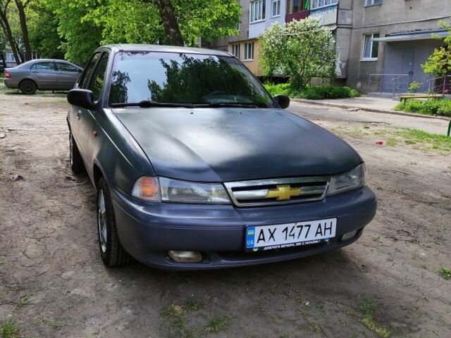 Серый Дэу Нексия, объемом двигателя 1.5 л и пробегом 250 тыс. км за 1400 $, фото 1 на Automoto.ua