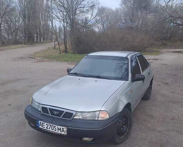 Серый Дэу Нексия, объемом двигателя 1.5 л и пробегом 205 тыс. км за 1600 $, фото 1 на Automoto.ua