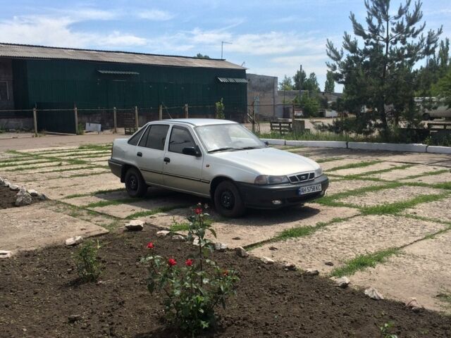 Сірий Деу Нексія, об'ємом двигуна 1.5 л та пробігом 240 тис. км за 2600 $, фото 1 на Automoto.ua