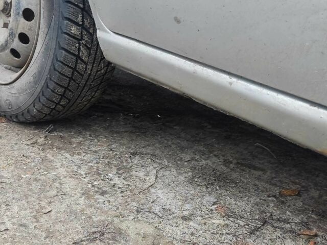 Серый Дэу Нексия, объемом двигателя 1.5 л и пробегом 210 тыс. км за 2000 $, фото 1 на Automoto.ua