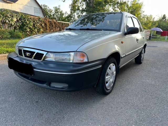 Сірий Деу Нексія, об'ємом двигуна 1.5 л та пробігом 194 тис. км за 2300 $, фото 1 на Automoto.ua