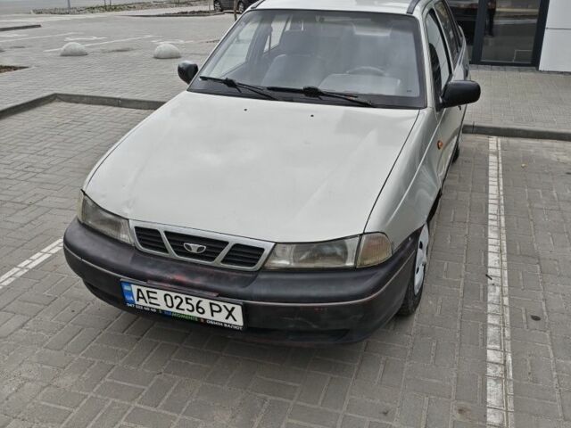 Серый Дэу Нексия, объемом двигателя 1.5 л и пробегом 476 тыс. км за 1199 $, фото 1 на Automoto.ua