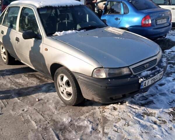Серый Дэу Нексия, объемом двигателя 1.5 л и пробегом 250 тыс. км за 1250 $, фото 1 на Automoto.ua