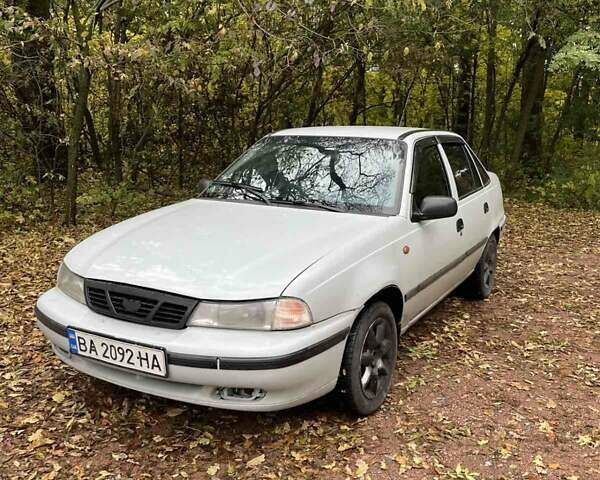 Дэу Нексия 2007 в Малой Виске на Automoto.ua Серый Дэу Нексия, объемом двигателя 1.5 л и пробегом 339 тыс. км за 1600 $, фото 1 на Automoto.ua