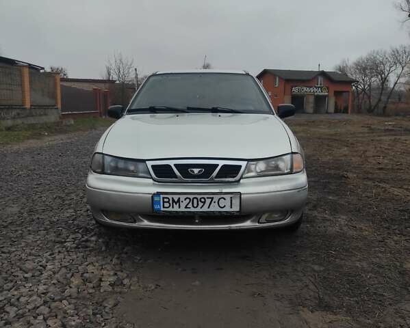 Сірий Деу Нексія, об'ємом двигуна 1.5 л та пробігом 300 тис. км за 900 $, фото 1 на Automoto.ua