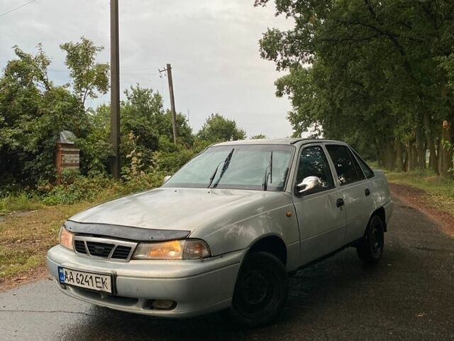 Сірий Деу Нексія, об'ємом двигуна 1.5 л та пробігом 444 тис. км за 759 $, фото 1 на Automoto.ua
