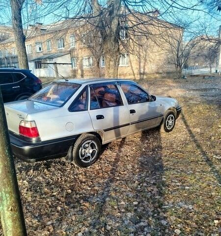 Серый Дэу Нексия, объемом двигателя 1.5 л и пробегом 80 тыс. км за 2700 $, фото 1 на Automoto.ua