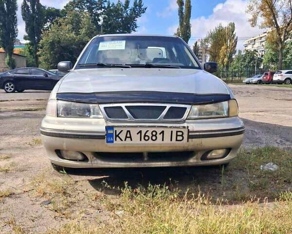 Сірий Деу Нексія, об'ємом двигуна 1.5 л та пробігом 150 тис. км за 1266 $, фото 1 на Automoto.ua