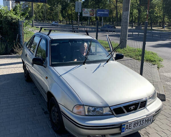 Сірий Деу Нексія, об'ємом двигуна 1.5 л та пробігом 130 тис. км за 2300 $, фото 1 на Automoto.ua