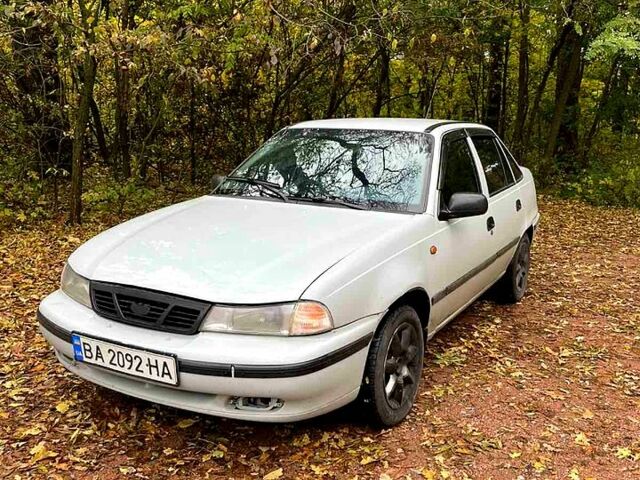 Серый Дэу Нексия, объемом двигателя 1.5 л и пробегом 0 тыс. км за 1600 $, фото 1 на Automoto.ua