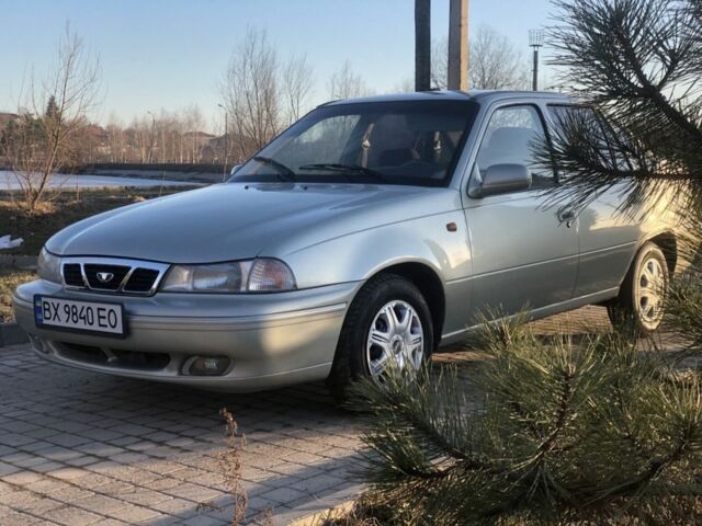 Сірий Деу Нексія, об'ємом двигуна 1.5 л та пробігом 210 тис. км за 2999 $, фото 1 на Automoto.ua