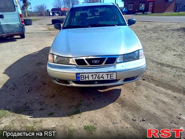 Серый Дэу Нексия, объемом двигателя 1.5 л и пробегом 160 тыс. км за 1450 $, фото 1 на Automoto.ua