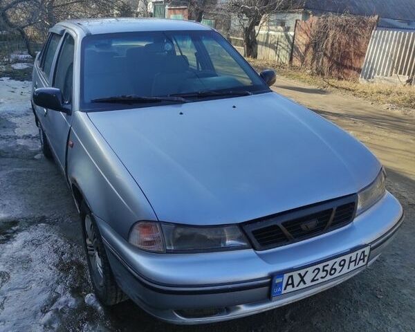 Серый Дэу Нексия, объемом двигателя 1.5 л и пробегом 350 тыс. км за 600 $, фото 1 на Automoto.ua